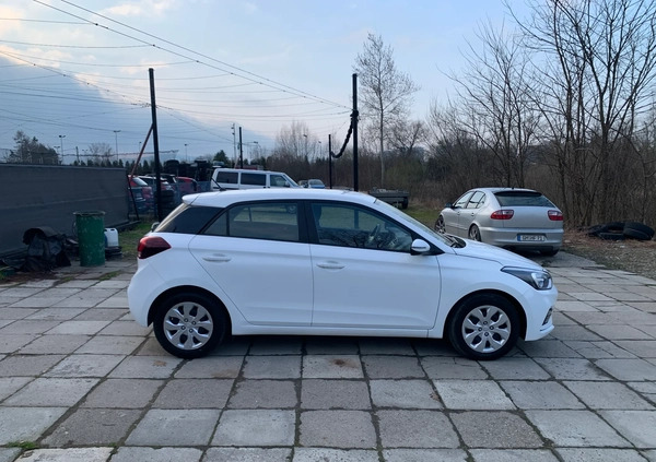 Hyundai i20 cena 41900 przebieg: 50000, rok produkcji 2019 z Lubaczów małe 154